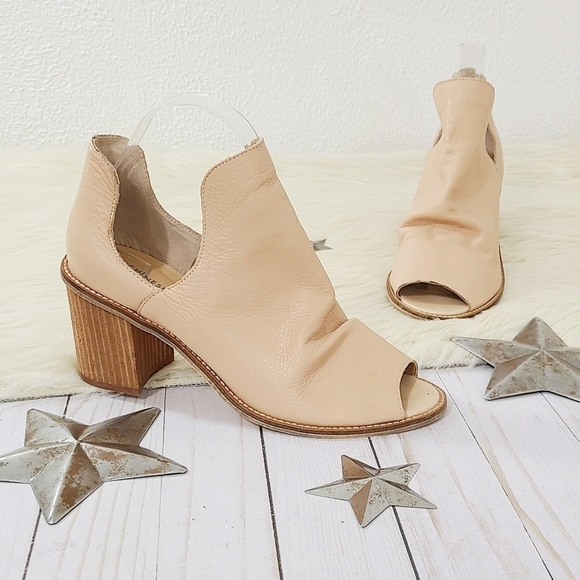 Chinese Laundry CARLITA peep toe bootie Natural tan blush pink size 8.5 - Picture 1 of 7